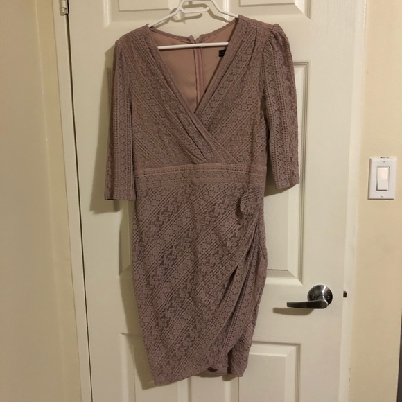 Le Chateau Blush Lace adress - Picture 1 of 2